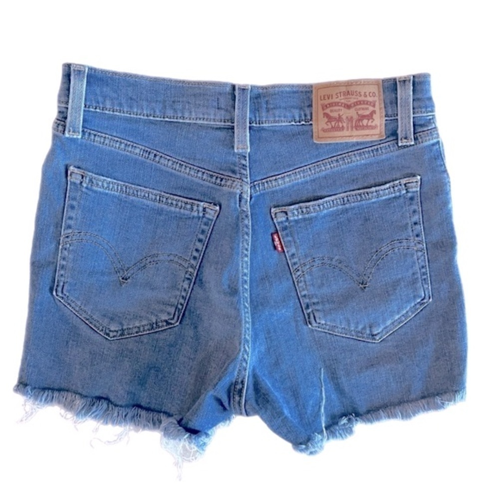 Levi's High-Rise Denim Cut-off Shorts in Sapphire Dust Size 28 - Picture 6 of 9